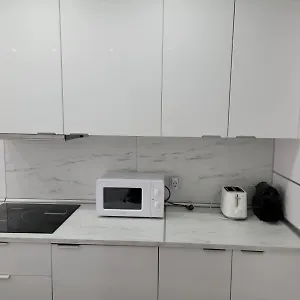 https://jardines-del-puerto-marbella.1costadelsol.com