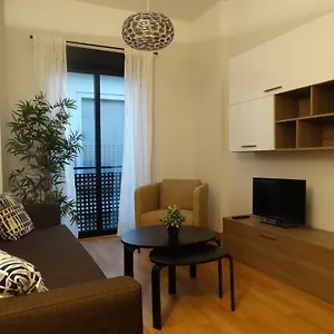 https://malaga-apartamentos-malaga-29012-2.hotelsinnerja.org