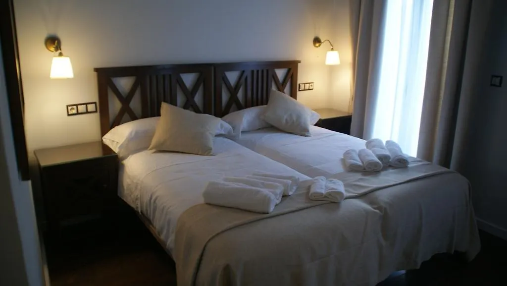 Country house Lantigua Casa Rural Guest House Hinojosa del Duque
